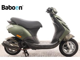 Schade scooter Piaggio  Zip 45KM 2011/11