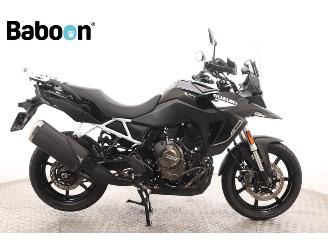 Vaurioauto  motor cycles Suzuki  V-Strom 800 DE 2024/10
