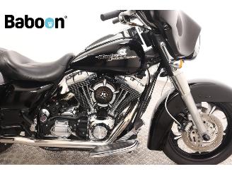 Harley-Davidson  FLHX Street Glide picture 11