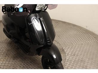 Vespa  Sprint 25KM picture 14