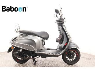 damaged scooters Vespa  Sprint 25KM 2018/2