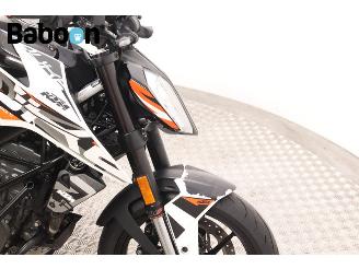 KTM 125 Duke  picture 13