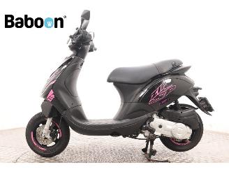 Piaggio  Zip 45KM picture 5
