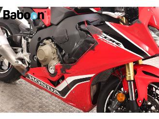 Honda CBR 1000 RR Fireblade picture 18