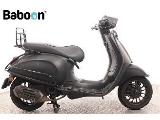 dañado ciclomotor Vespa  Sprint 45KM 2018/8