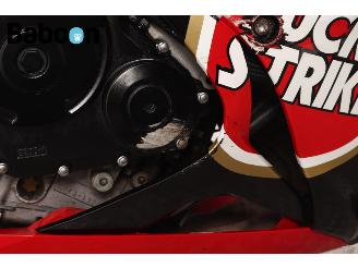 Suzuki  GSX-R 750 picture 12