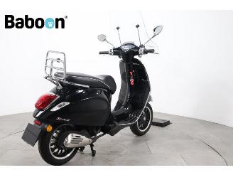 Vespa  Sprint 25KM picture 2