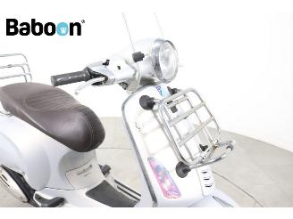 Vespa  Primavera 25KM picture 9