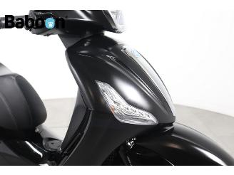 Piaggio Beverly 350 Sport Police ABS picture 10