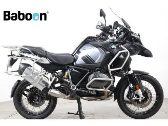 Schade motor BMW R 1250 GS Adventure Triple Black 2023/2