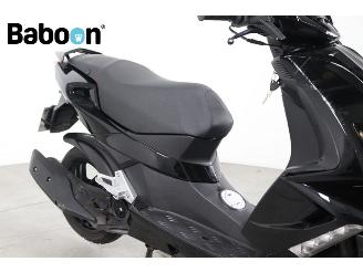 Peugeot  Speedfight 4 45KM picture 16