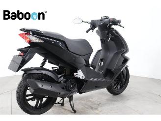 Peugeot  Speedfight 4 45KM picture 2