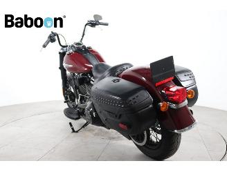 Harley-Davidson  FLHCS Softail Heritage Classic picture 6