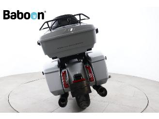 Harley-Davidson  FLHXU Street Glide Ultra 117 picture 7