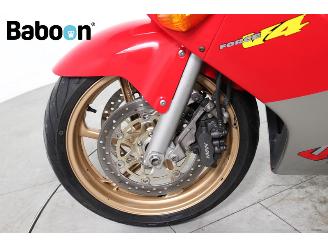 Honda VFR 800 FI picture 22