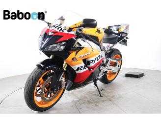 Honda CBR 1000 RR Repsol picture 4