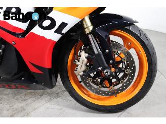 Honda CBR 1000 RR Repsol picture 10