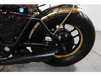 Honda  VT 700 C Shadow picture 20