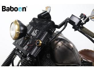 Honda  VT 700 C Shadow picture 24