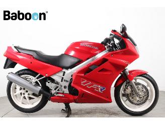 Schade motor Honda VFR 750 F 1990/3