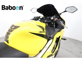 Honda CBR 600 F picture 15