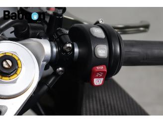 BMW  HP 4 picture 17