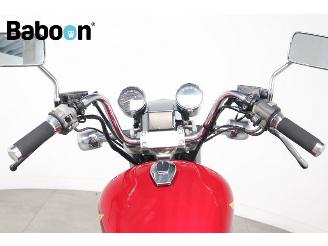 Honda  VT 700 C Shadow picture 18