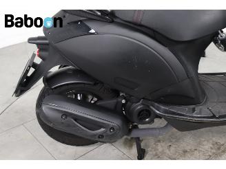 Piaggio  Zip 45KM picture 11