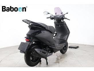 Piaggio  Zip 45KM picture 2
