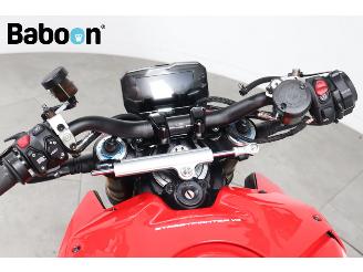 Ducati Streetfighter V4 S picture 22