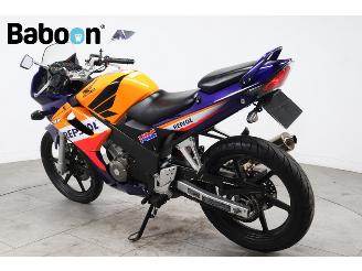 Honda CBR 125 R Repsol picture 4