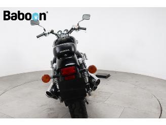 Honda VF 750 C Magna picture 3