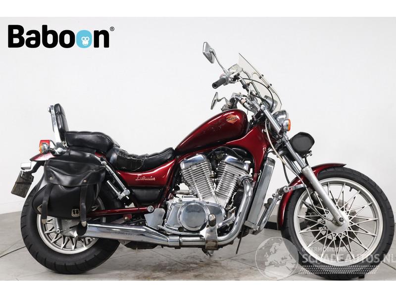 Suzuki  VS 700 Intruder