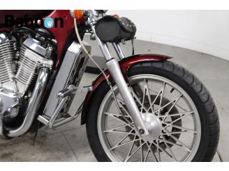 Suzuki  VS 700 Intruder picture 9