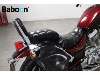 Suzuki  VS 700 Intruder picture 16