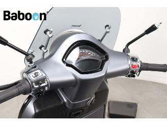 Vespa  GTS 300 Super Sport HPE picture 17