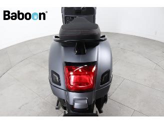 Vespa  GTS 300 Super Sport HPE picture 15