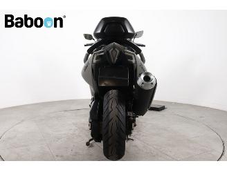 Yamaha  XP 530 T-MAX ABS picture 3