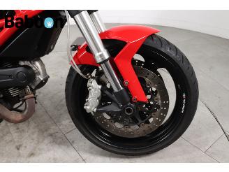 Ducati  Monster 696 picture 11