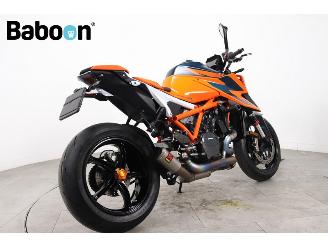 KTM 1290 Super Duke R ABS picture 2