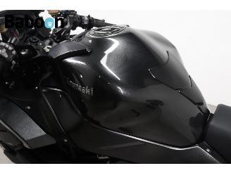 Kawasaki  Ninja H2 SX picture 10