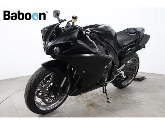 Yamaha  YZF-R1 picture 4