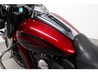 Harley-Davidson  FLHX Street Glide picture 10