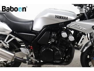 Yamaha FZS 600 Fazer picture 11