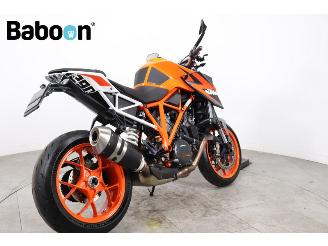 KTM 1290 Super Duke R ABS picture 2