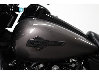 Harley-Davidson  FLHTK Ultra Limited 114 picture 21