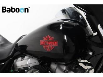 Harley-Davidson  FLHX 107 Street Glide picture 18