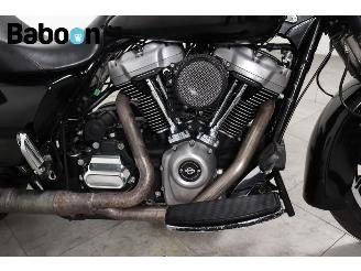 Harley-Davidson  FLHX 107 Street Glide picture 20