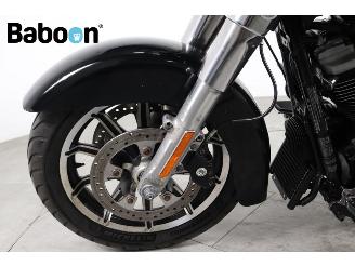 Harley-Davidson  FLHX Street Glide picture 14