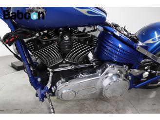 Harley-Davidson  FXCWC Rocker C picture 17